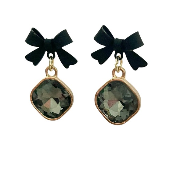 Elegant Black and Gold Bow Earrings - Picture 1 of 4